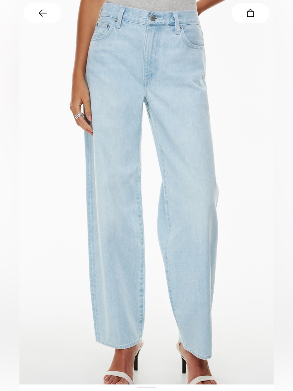 Aritzia - Denim Forum 90s Kate Baggy light Wash Wide Leg Jeans, size 28 - Picture 2 of 16